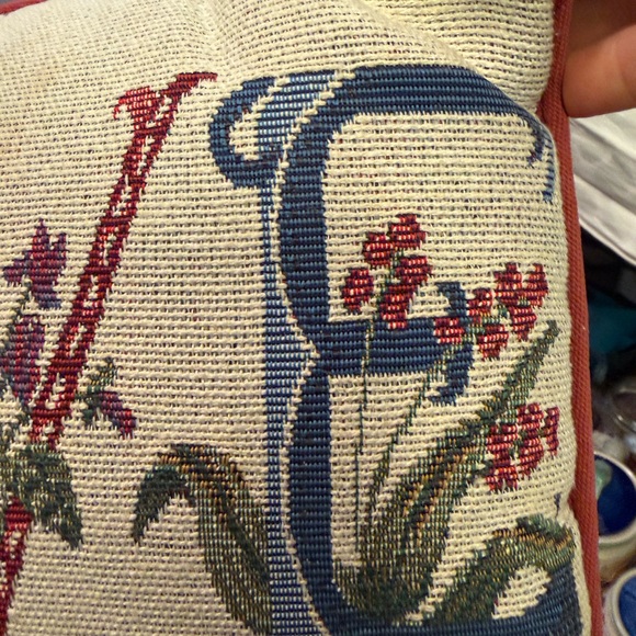 Vintage Tapestry Love Pillow - Picture 6 of 10